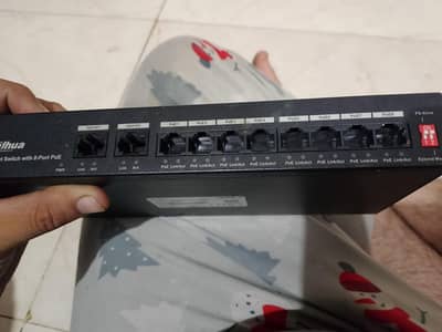 Dahua 8 port POE Switch Geniune condition (0300/4149583)