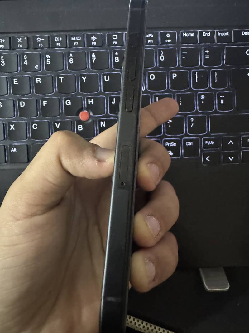 Apple iPhone 16 Pro 5