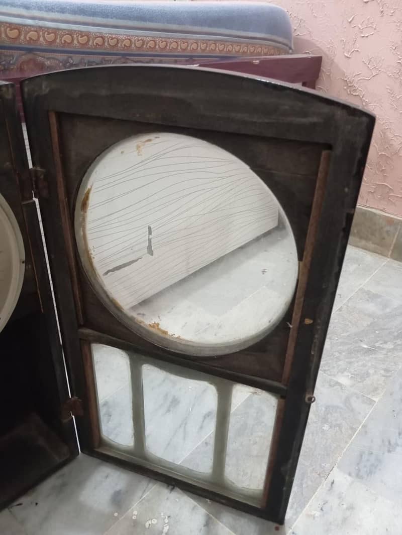 antique pendolum wall clock 2
