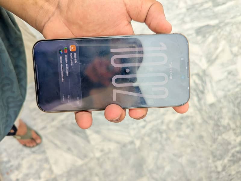 Apple iPhone 16 Pro Max 6