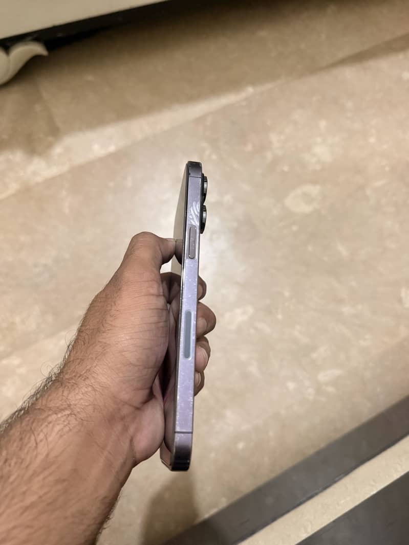 Apple iPhone 14 Pro Max 2