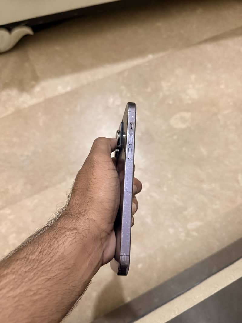 Apple iPhone 14 Pro Max 3
