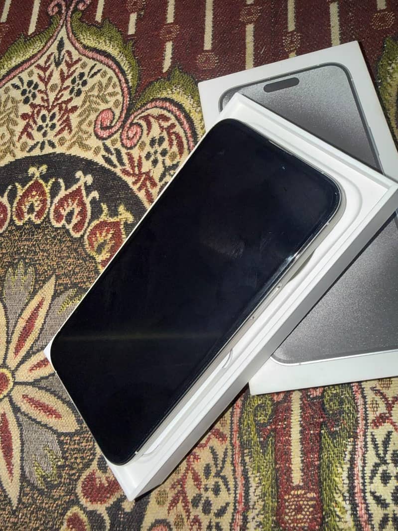 Apple iPhone 15 Pro Max 0