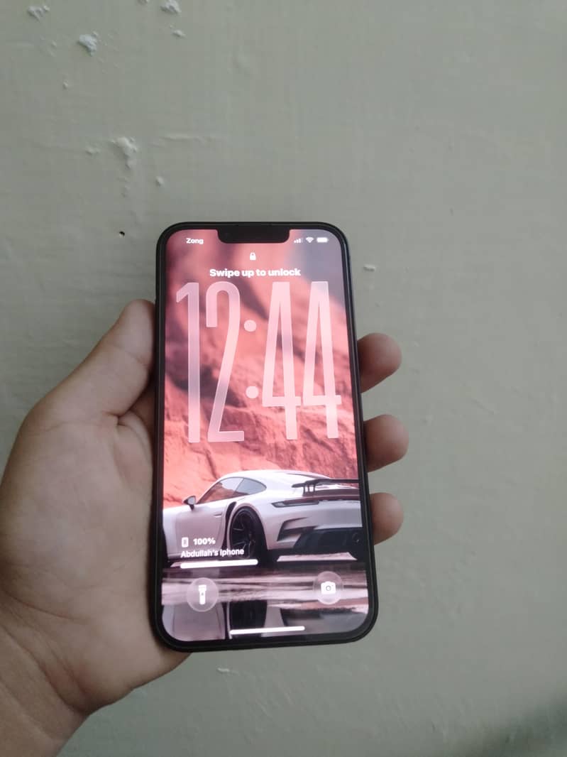 Apple iPhone 13 1