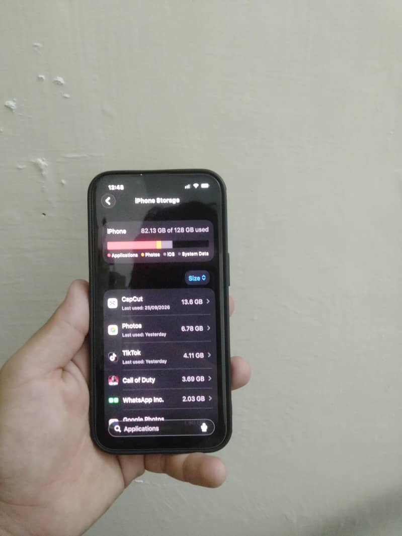 Apple iPhone 13 4