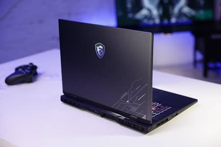 MSI Crosshair 16 HX (RTX 4070 / i7 / 16GB / 1TB) Gaming Laptop