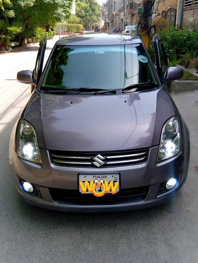 Suzuki Swift Dlx 2010.