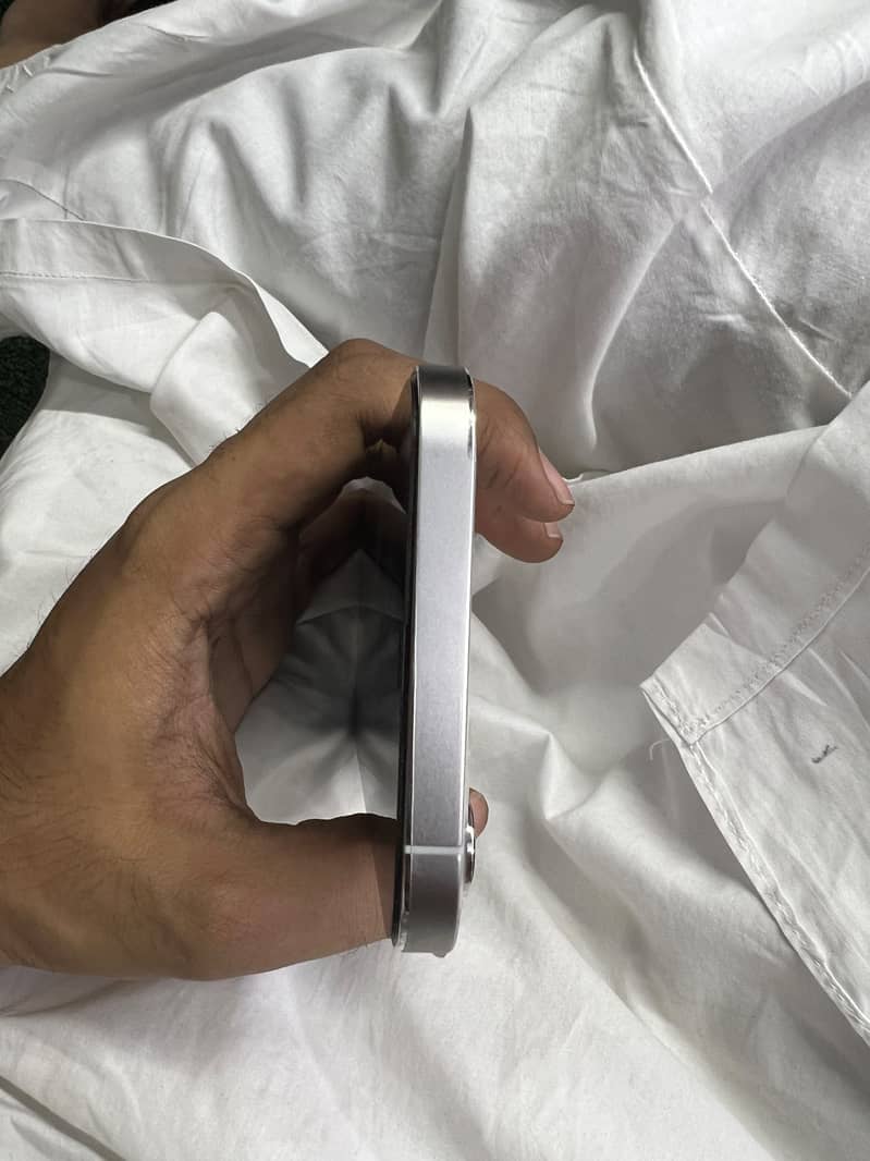 Apple iPhone 12 Pro Max 5