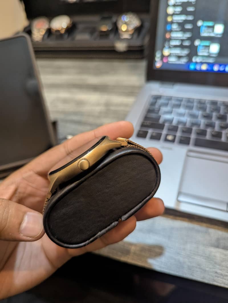 Zero watch with Amoled display 3