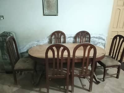 dinning tabel with 6 chairs