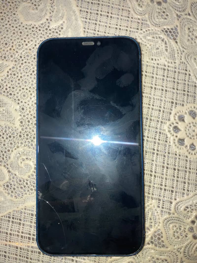 Apple iPhone 12 3