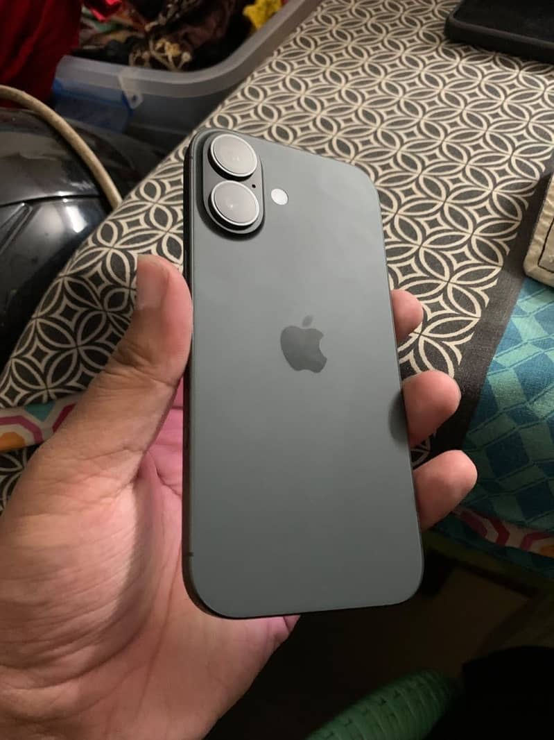 Apple iPhone 17 2