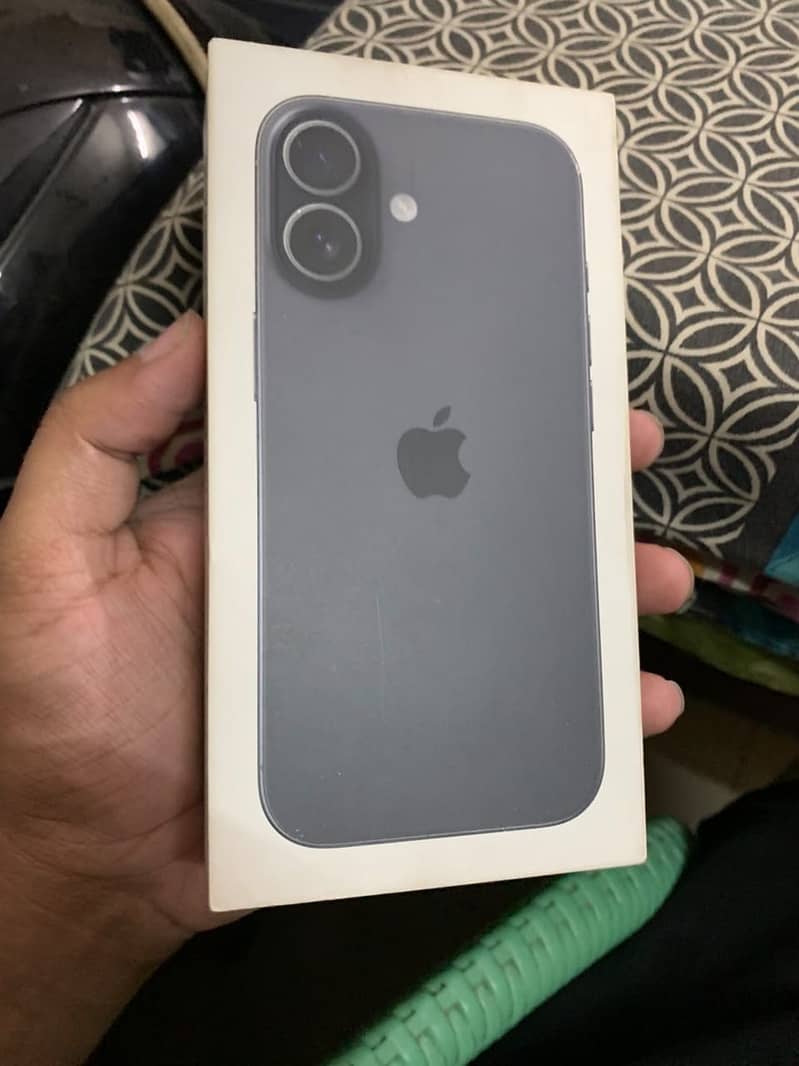 Apple iPhone 17 7