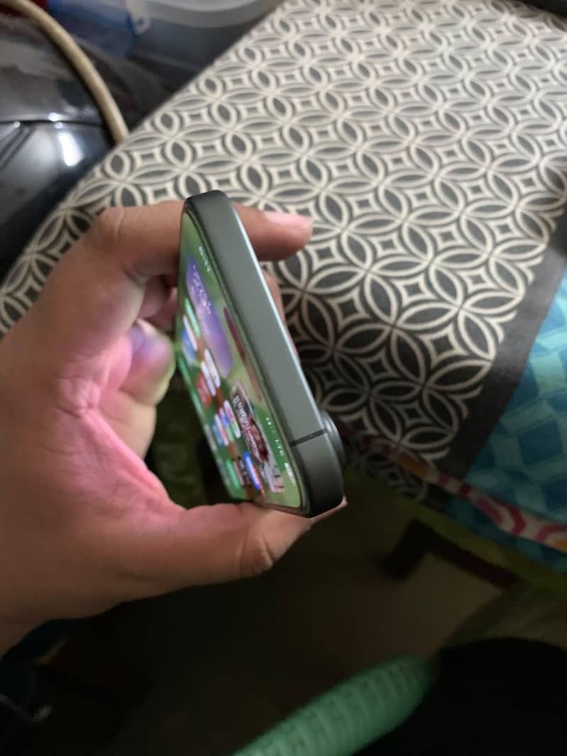 Apple iPhone 17 9