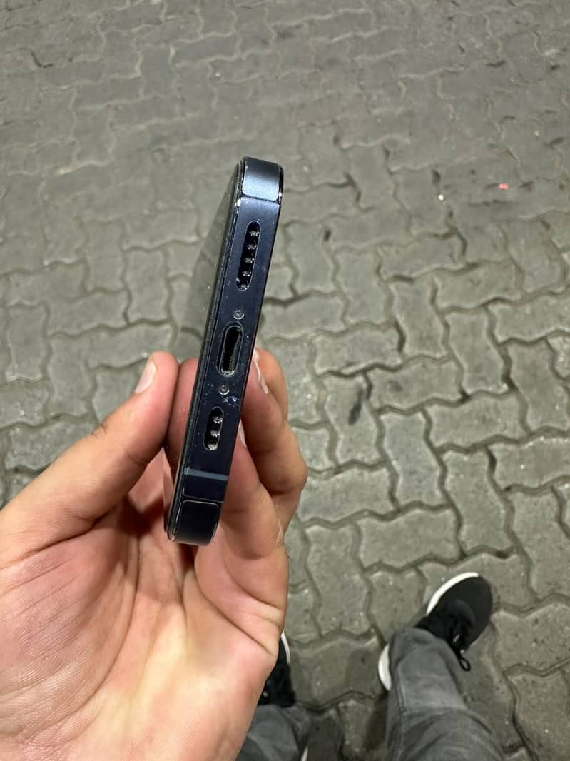 Apple iPhone 13 Pro 1