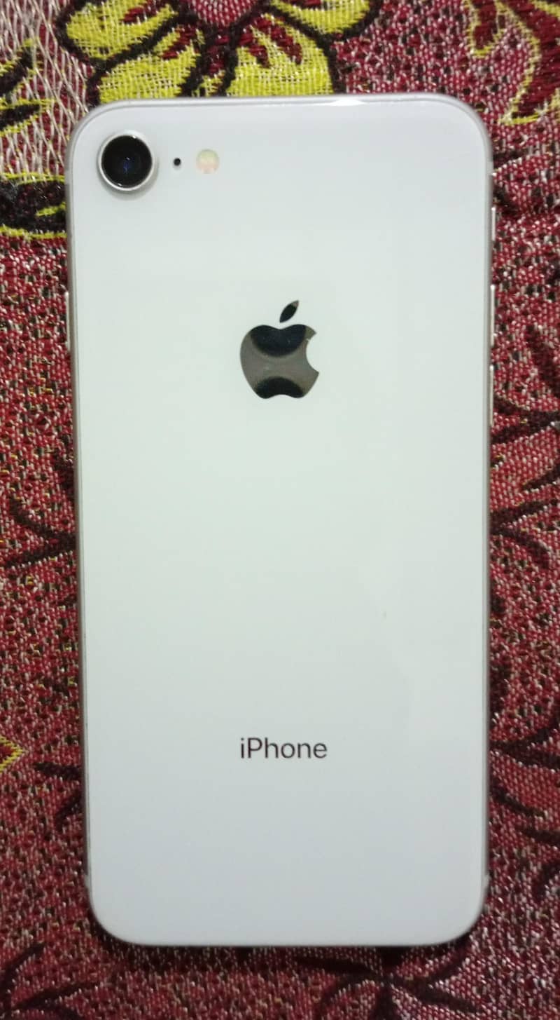 Apple iPhone 8 3