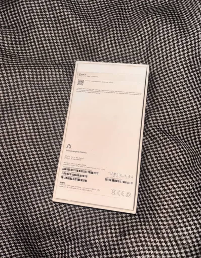 Apple iPhone 15 jv 3