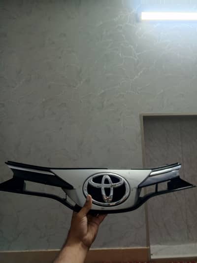 Yaris front grill full set for sale