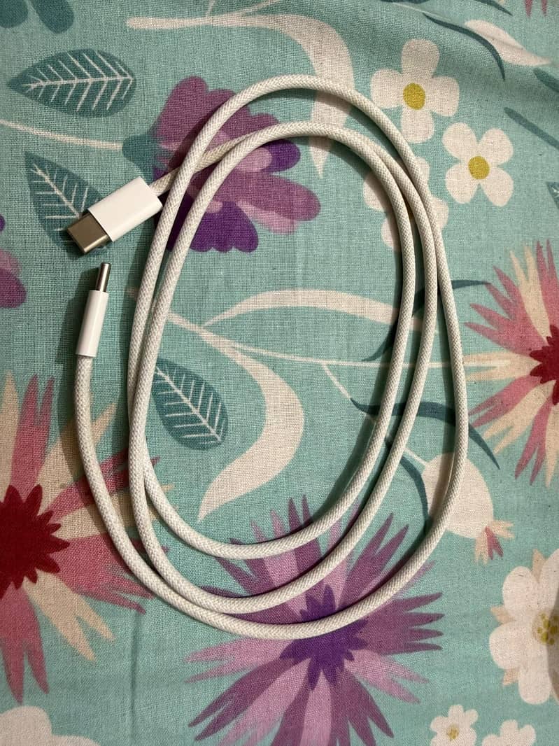 original apple data cable 1