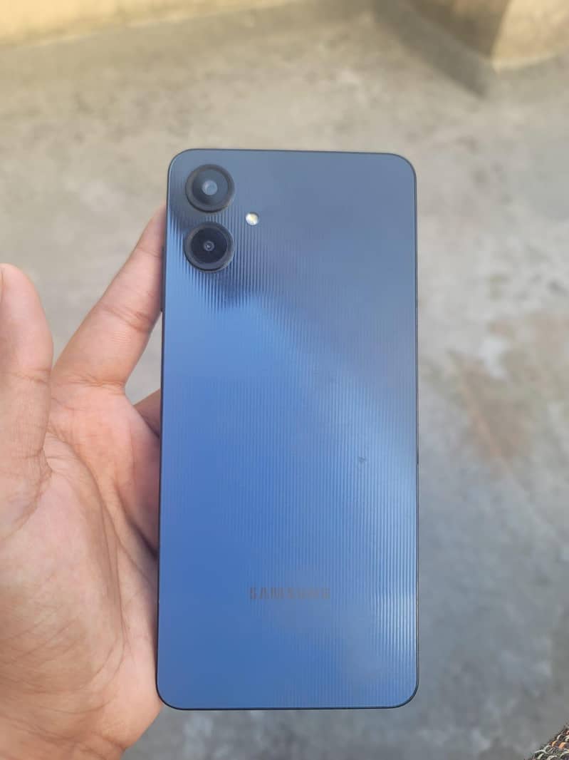 Samsung Mobile A06 1