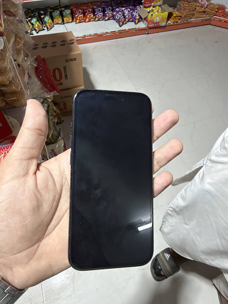 Apple iPhone 15 Pro 3