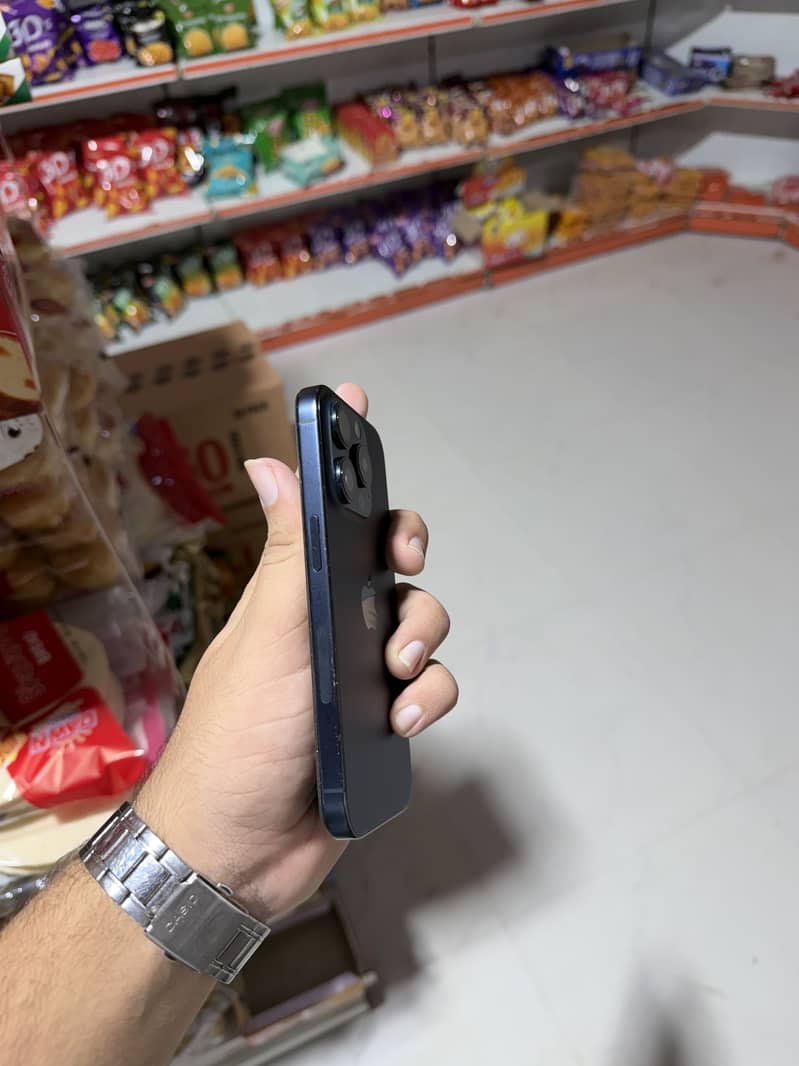 Apple iPhone 15 Pro 5