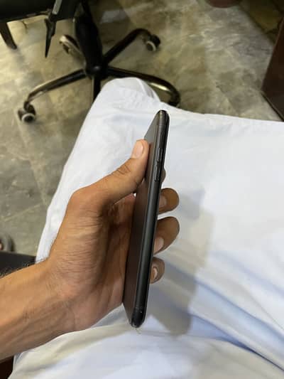 Apple iPhone XR