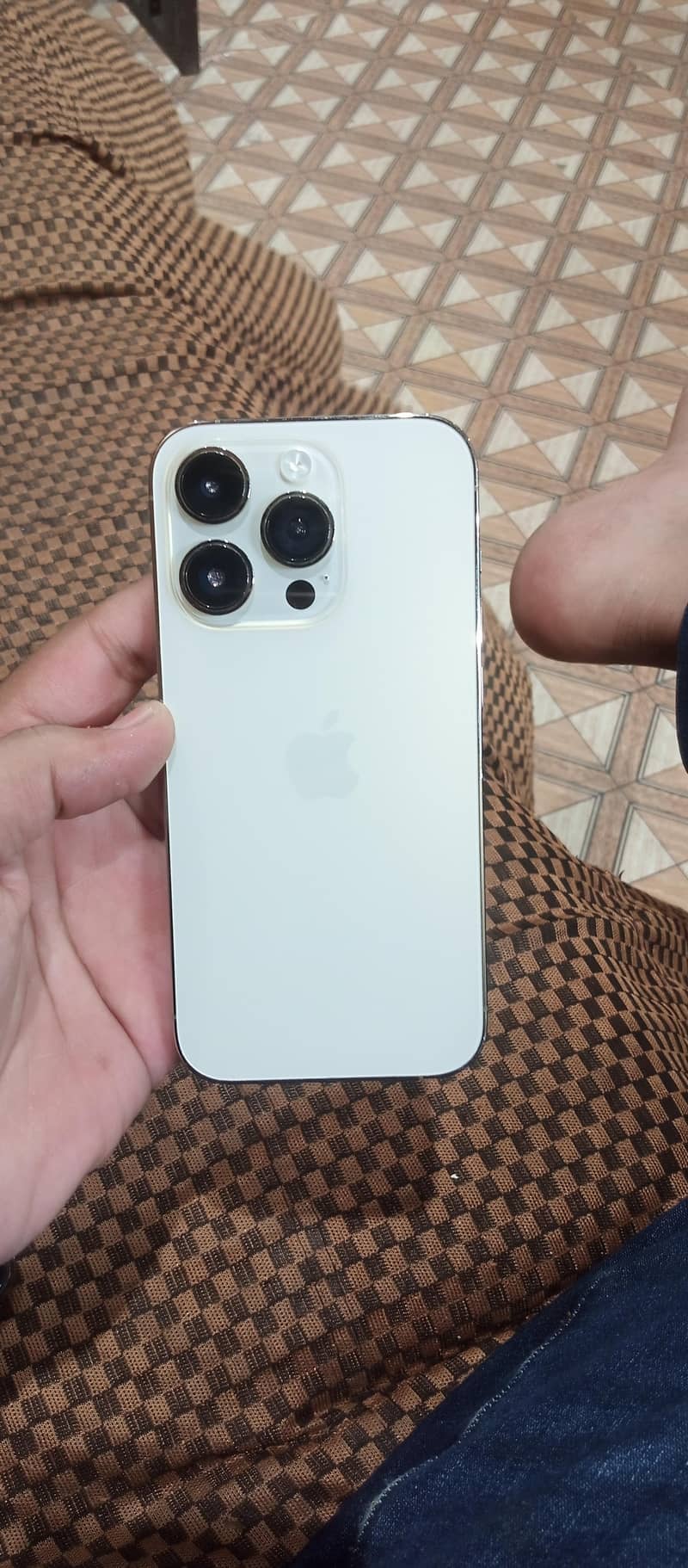 Apple iPhone 14 Pro 0