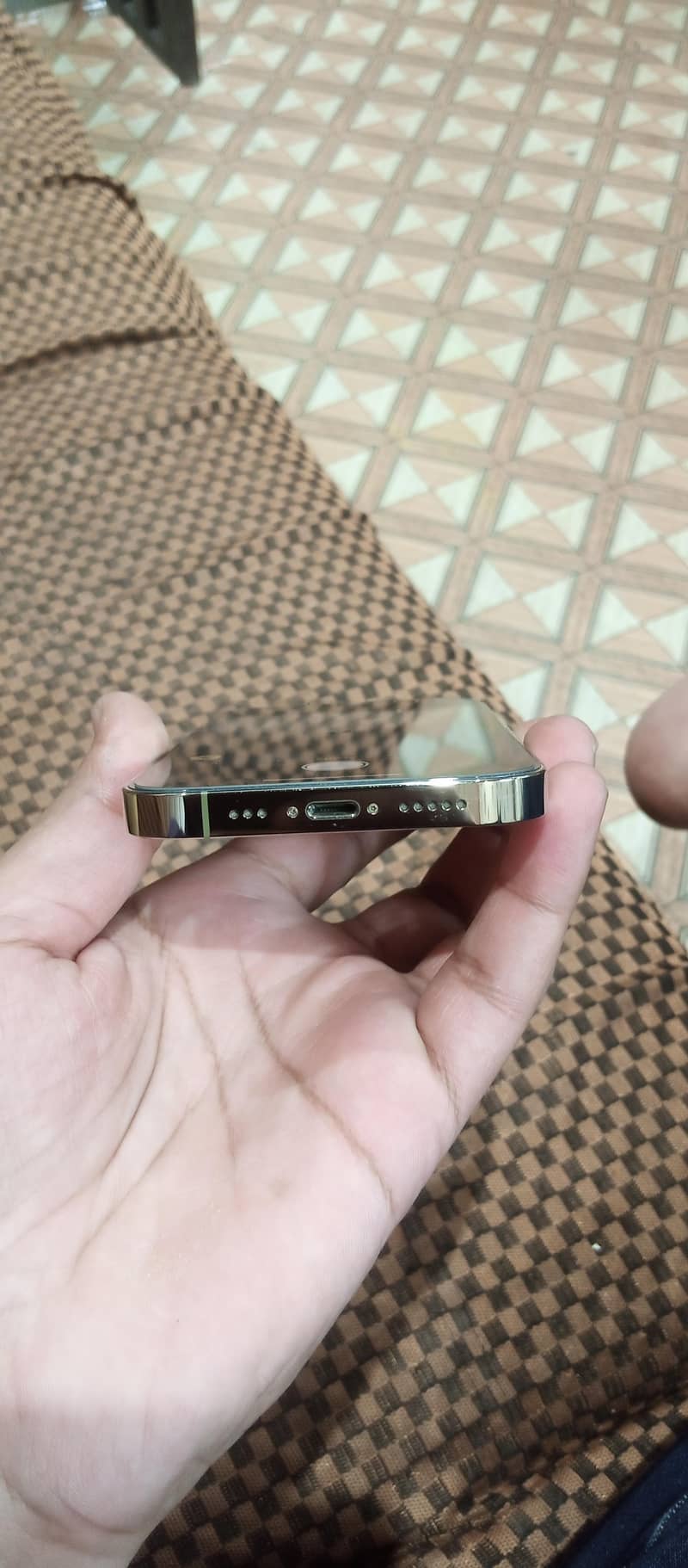 Apple iPhone 14 Pro 2