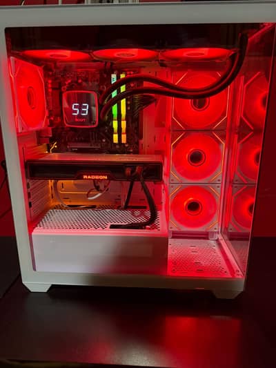 Gaming Pc and gaming monitor