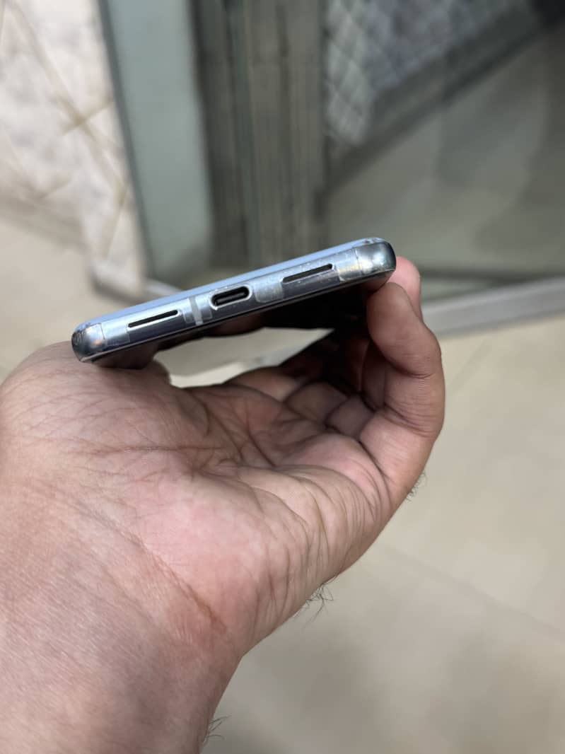Google Pixel 8 Pro 2