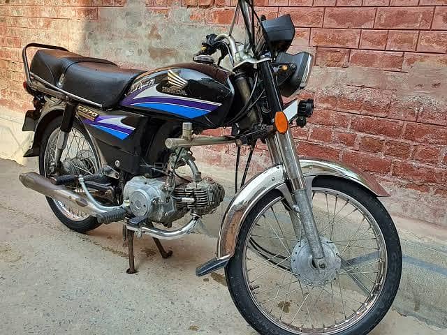 CD 70 2007 Model 0
