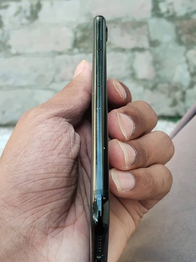 Apple iPhone 7 5