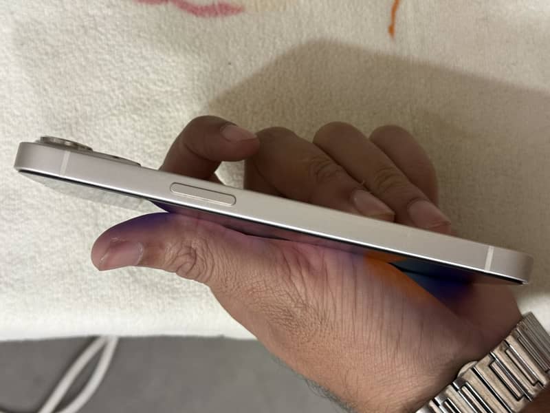 Apple iPhone 13 3