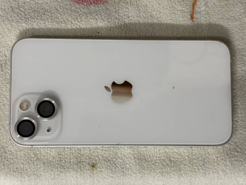 Apple iPhone 13 5