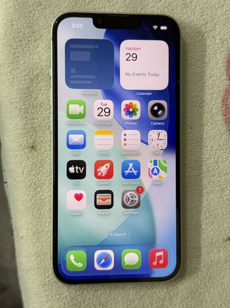 Apple iPhone 13 6