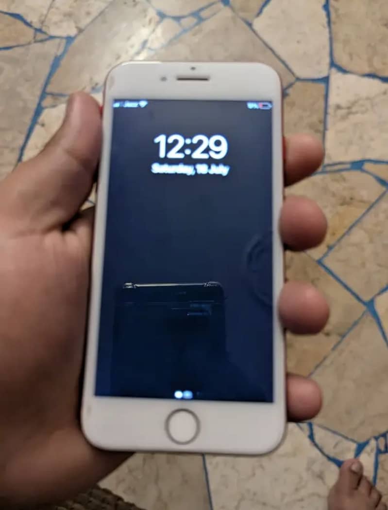 Apple iPhone 7 2