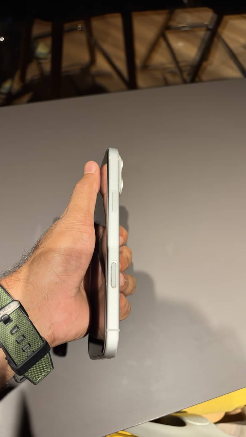 Apple iPhone 17 Pro Max 1