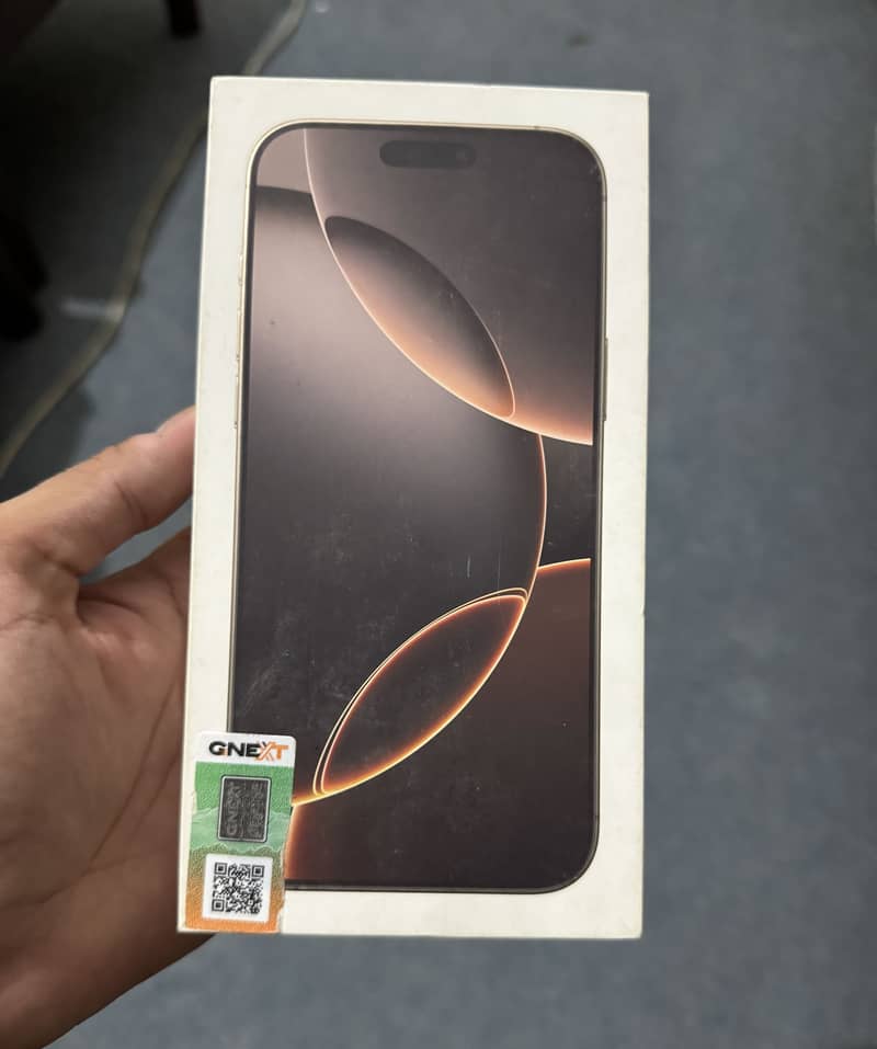 Apple iPhone 16 Pro Max 6