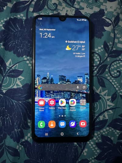 Samsung Mobile M31