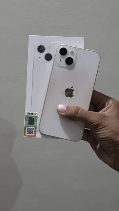 Apple iPhone 13
