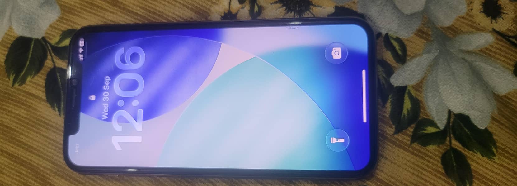 Apple iPhone 11 Pro 4