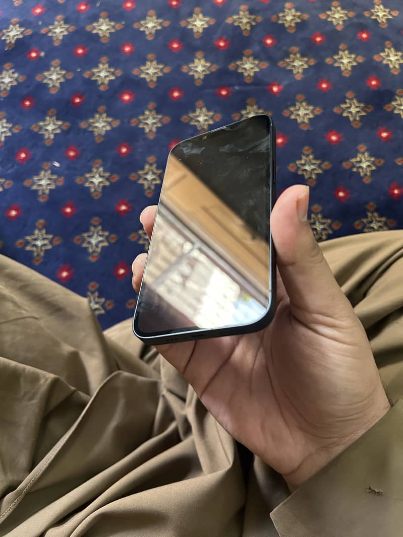 Apple iPhone 14 2