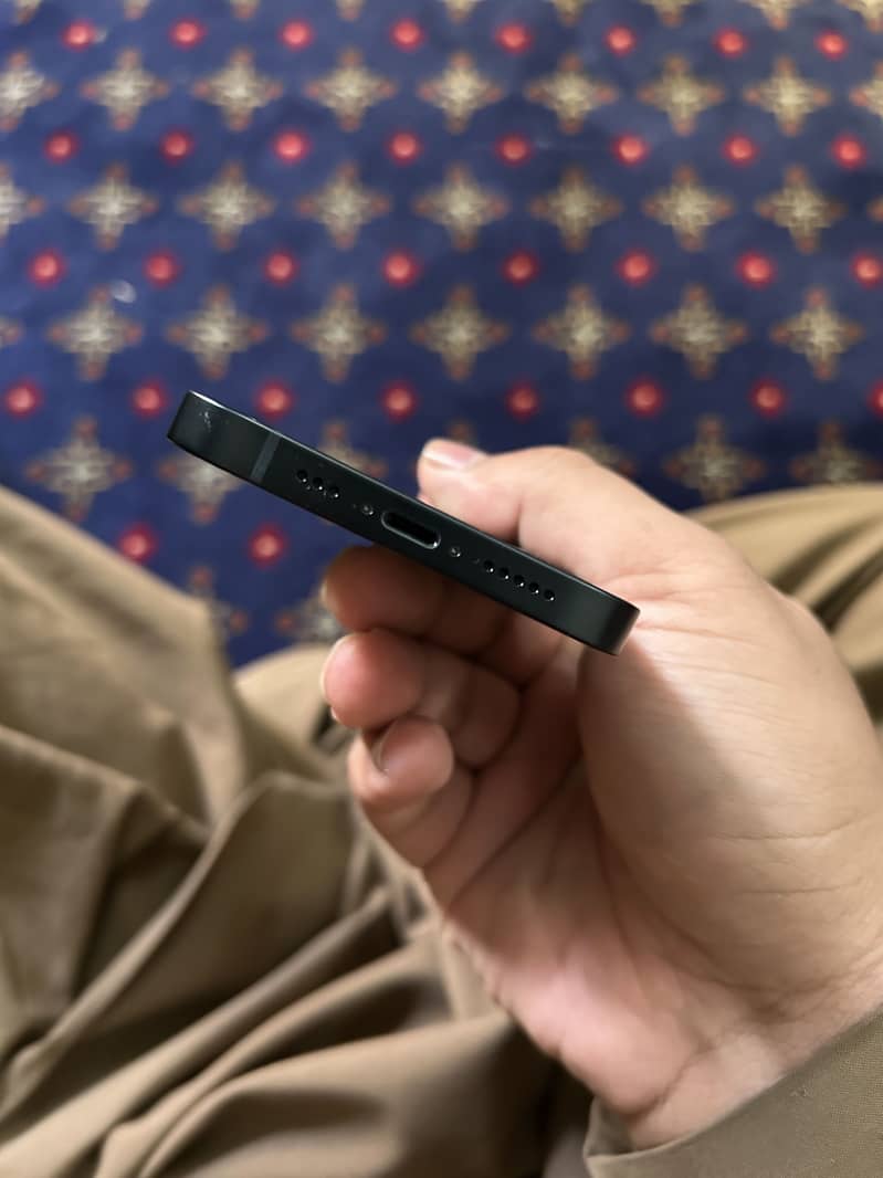 Apple iPhone 14 6