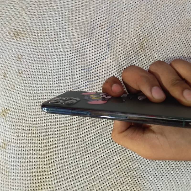 Apple iPhone 11 Pro 0