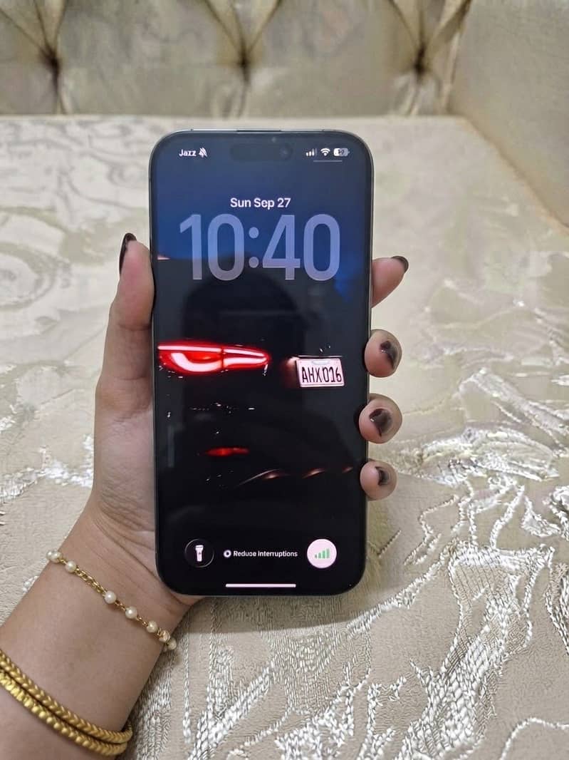 Apple iPhone 15 Pro 0