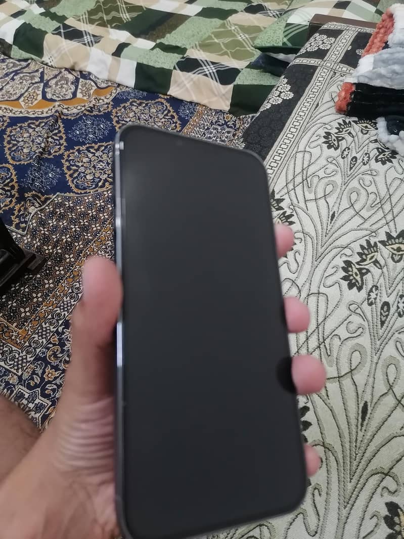 Apple iPhone 13 Pro Max 6