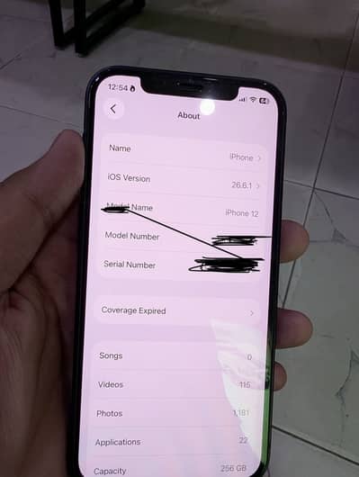 Apple iPhone 12