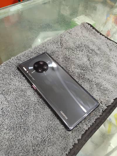 Huawei Mate 30 Pro Available
