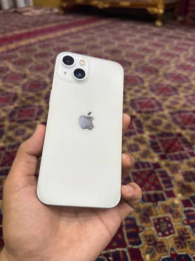 Apple iPhone 13